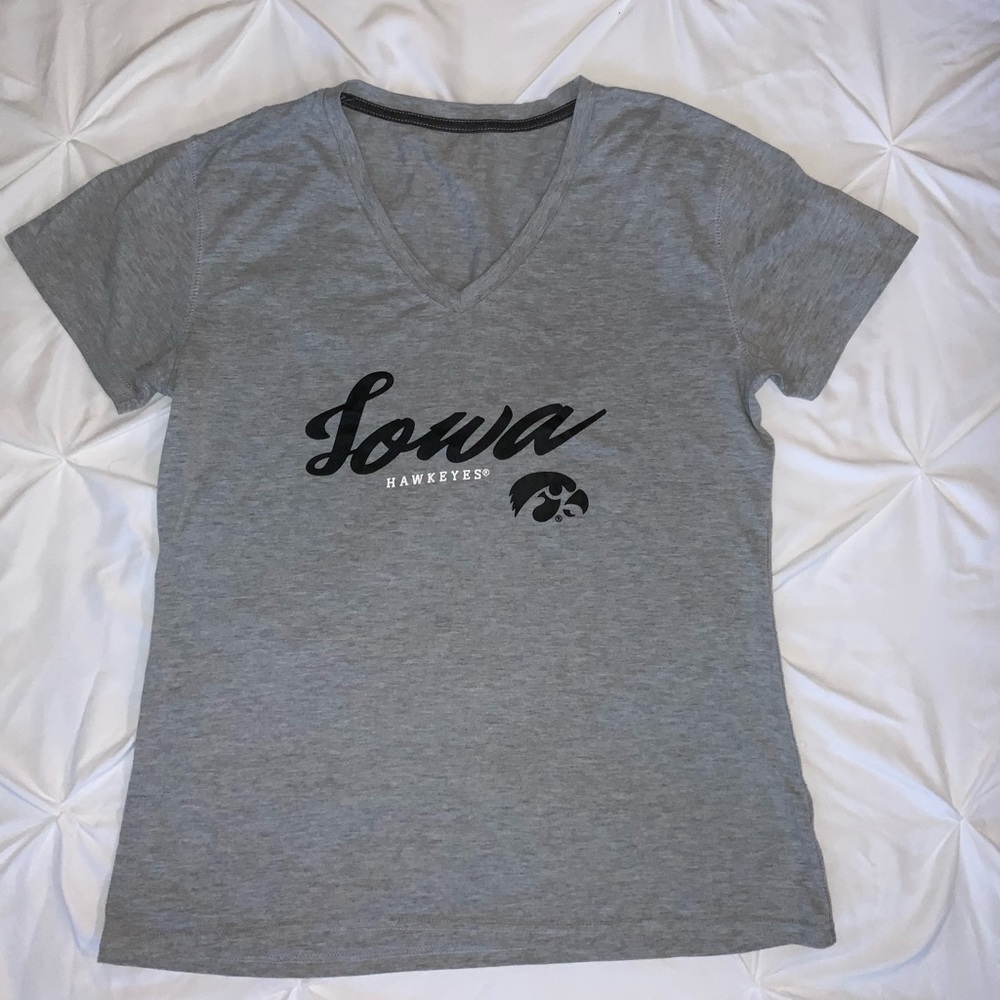 Women’s V-Neck Sport Shirt